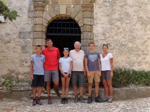 Victor, Pascal, Faustine, Marc, Jules et Elodie