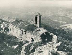 Les restes du Logis du Prieur en 1921
